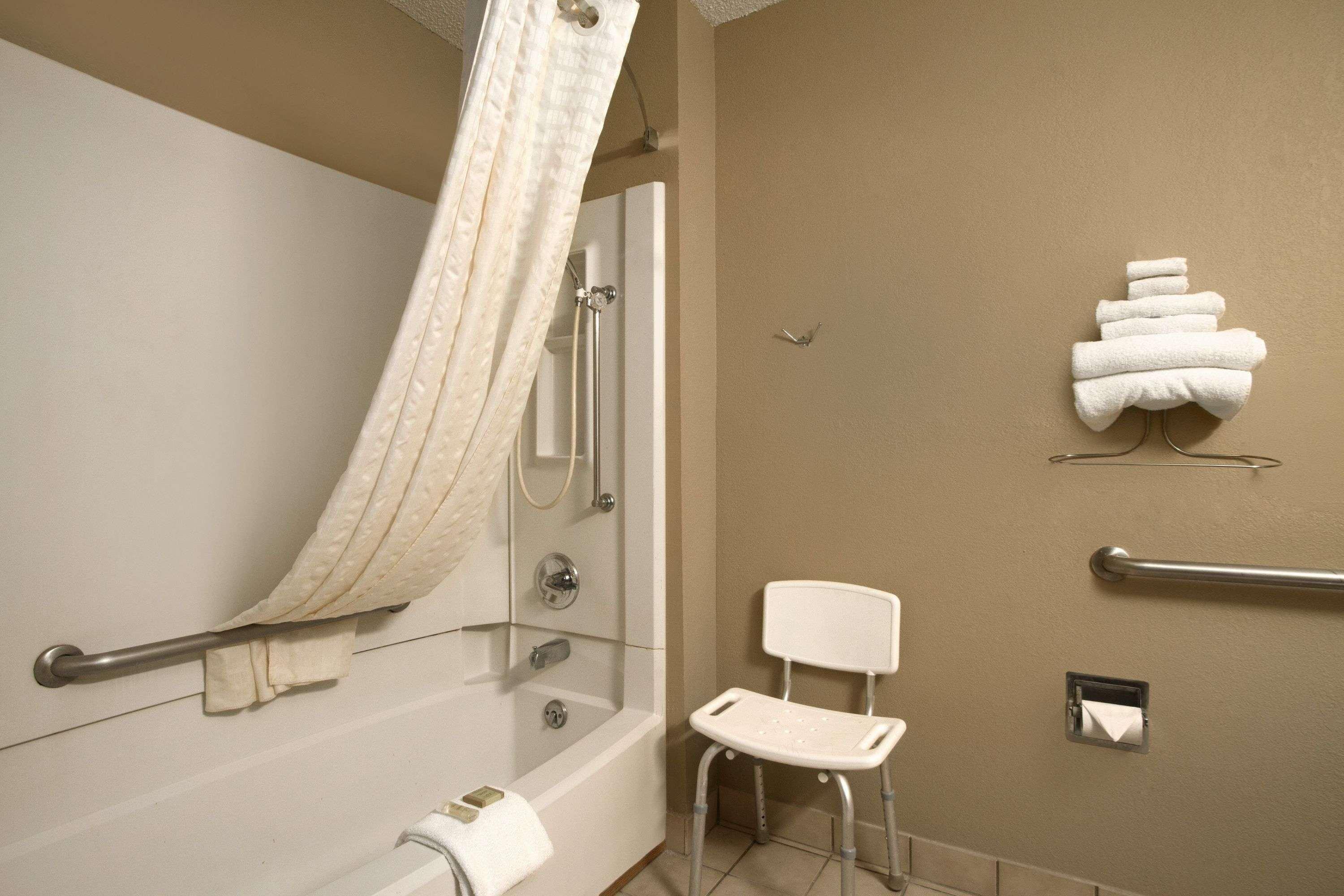 Super 8 By Wyndham Homewood Birmingham Area Екстер'єр фото
